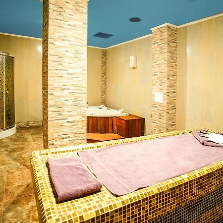 Select - Halfboard 호텔 벨린그래드