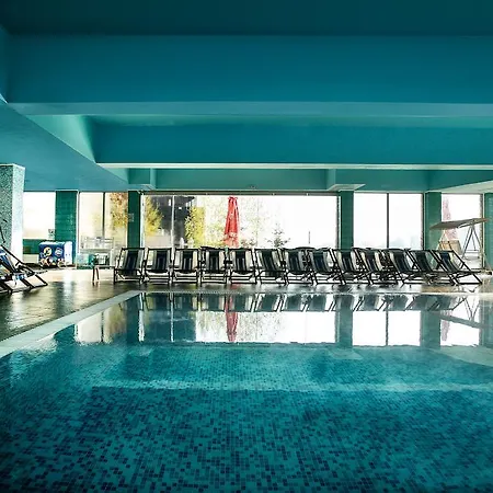 Select Hotel
