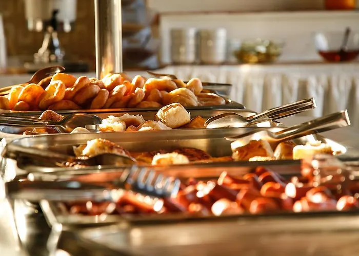 Хотел Select 4*