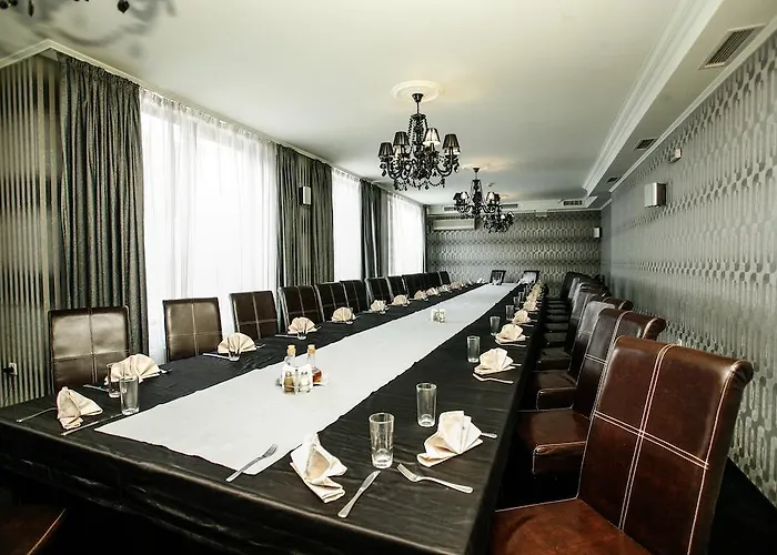 Хотел Select 4*